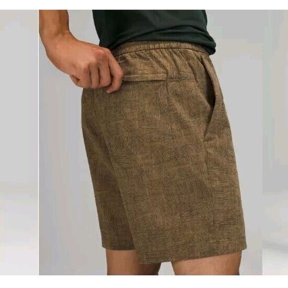 Lululemon Bowline Short 8" WovenAirSize Small - Picture 11 of 11